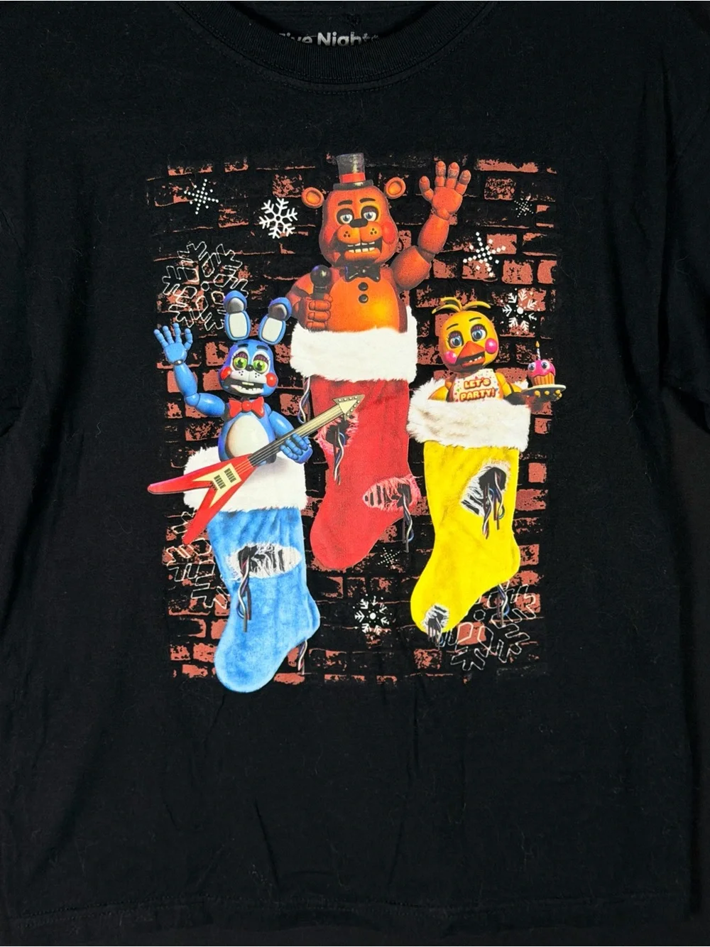 Five Nights at Freddy's Graphic Tee Black Holiday Stockings Cotton Bonnie Chica